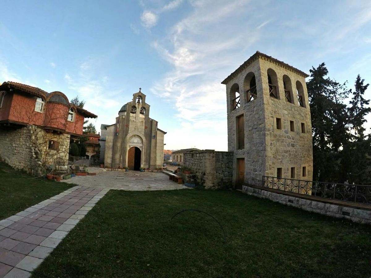 דירות Stone House טרביניה מראה חיצוני תמונה
